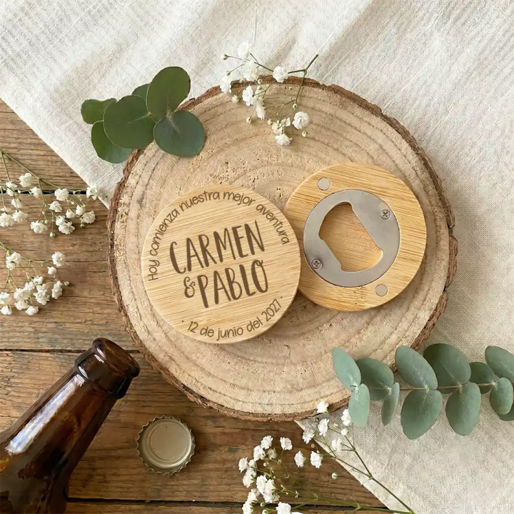 Abridor de madera personalizado para bodas, abridor boda, abrebotellas personalizado, Alegría Estudio