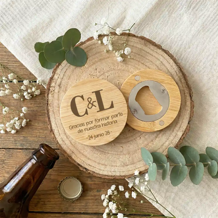 Abridor Madera Personalizado Boda, detalles hombres boda, regalos originales hombres bodas, Alegría Estudio