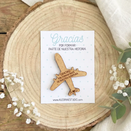 Imán de madera con forma de avión para regalo de boda con tarjeta de agradecimiento de lunares, Alegría Estudio