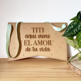 Cartel aquí llega el amor de tu vida, carteles personalizados boda, cartel niños de arras, Alegría Estudio